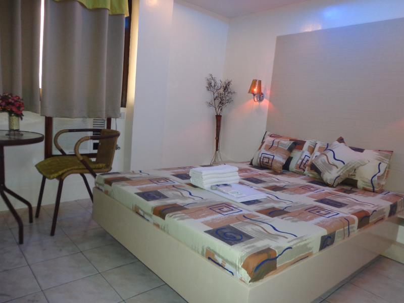 Hotel Oyo 191 Paradise Apartelle Manila Zewnętrze zdjęcie