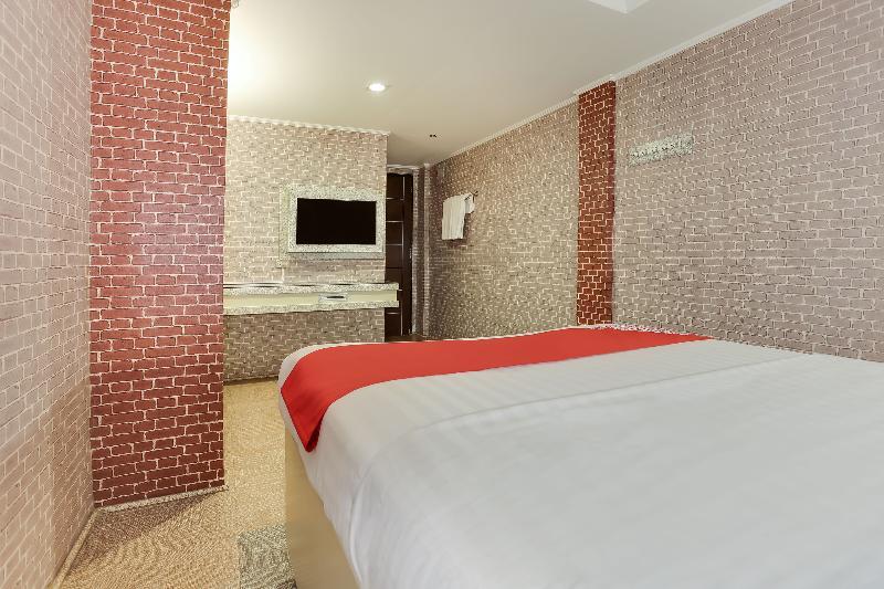 Hotel Oyo 191 Paradise Apartelle Manila Zewnętrze zdjęcie